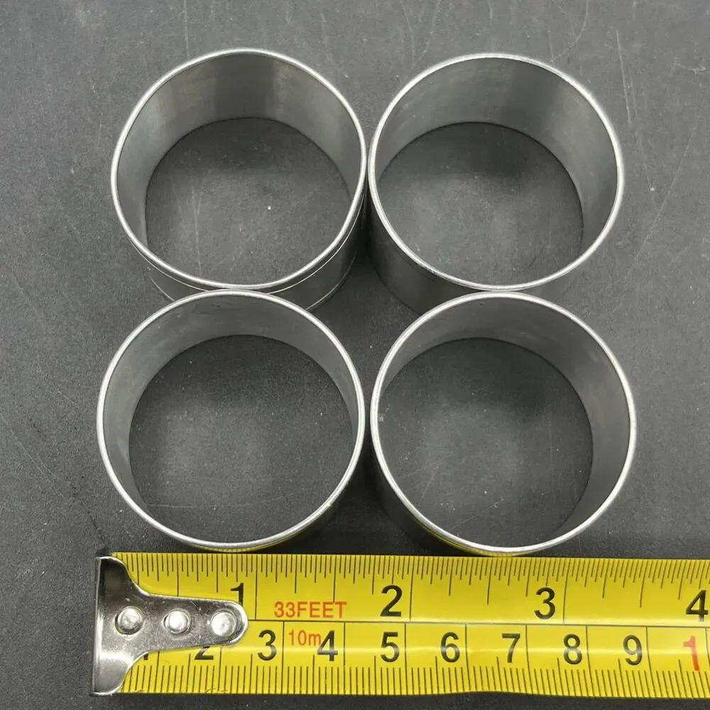 Set of 4 Metal Napkin Rings Silver Ribbed Pattern Elegant Table Decor